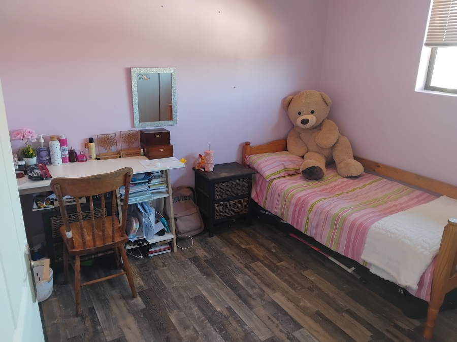 4 Bedroom Property for Sale in Wavecrest Eastern Cape